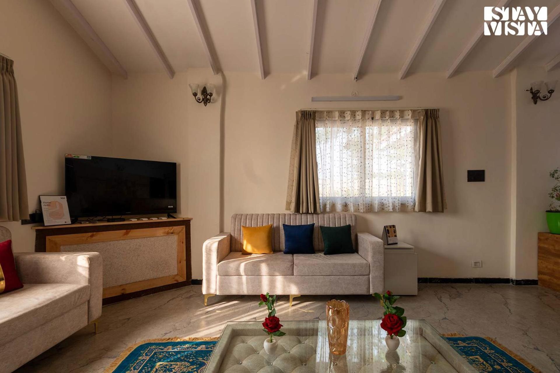 Stayvista'S Harvest Haven - Pool-View Villa With Deck & Machan Near Sula Nashik Esterno foto