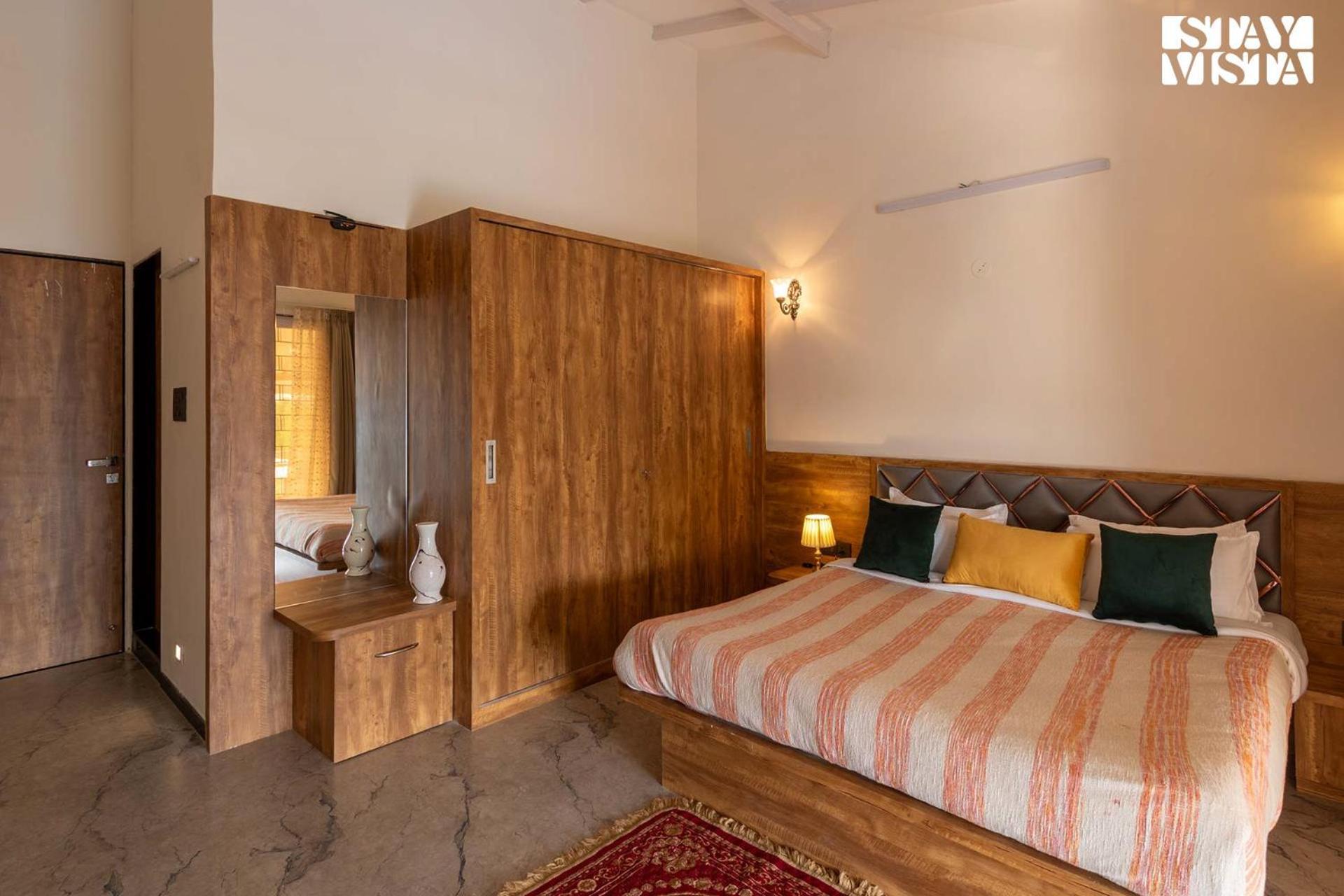 Stayvista'S Harvest Haven - Pool-View Villa With Deck & Machan Near Sula Nashik Esterno foto
