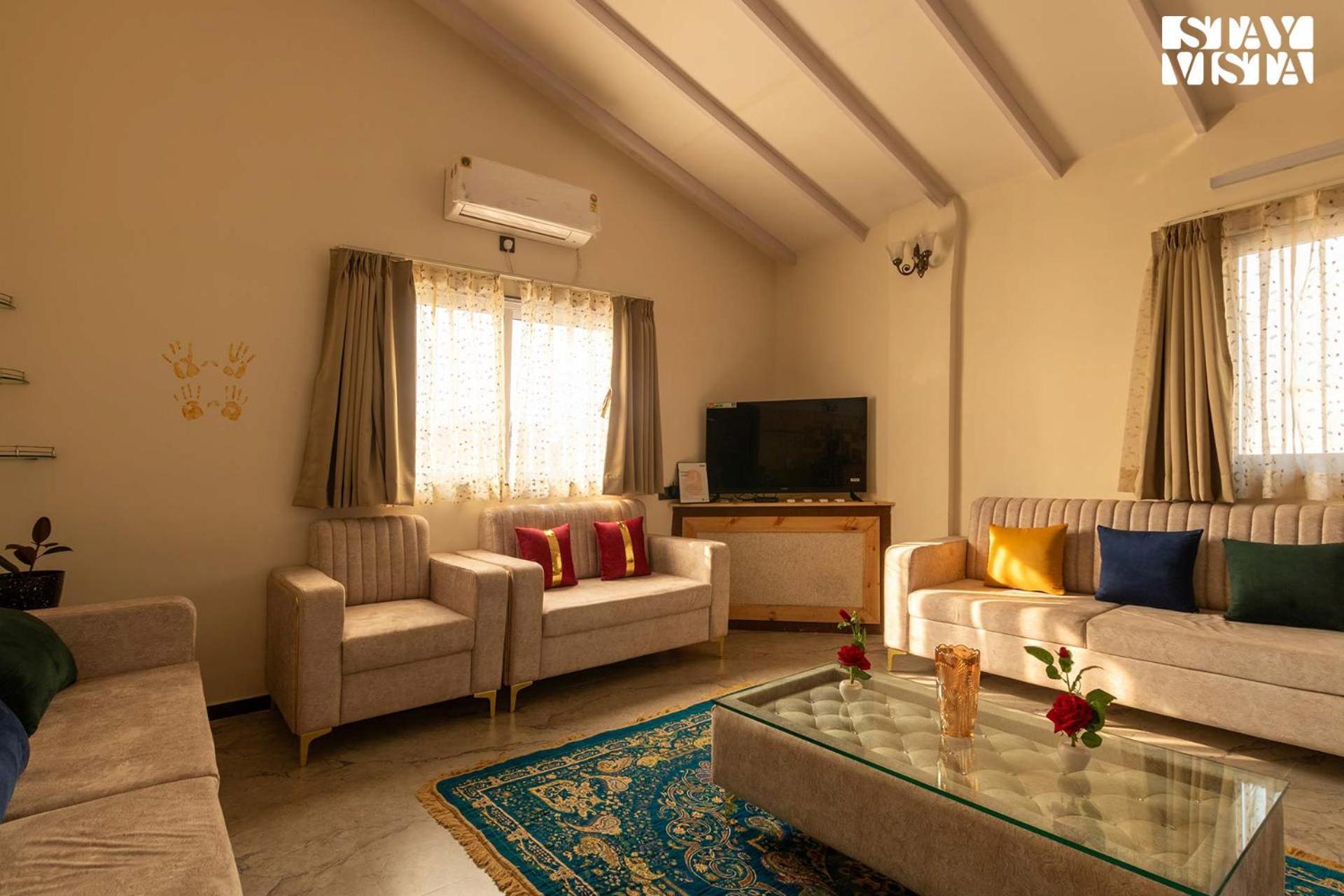 Stayvista'S Harvest Haven - Pool-View Villa With Deck & Machan Near Sula Nashik Esterno foto